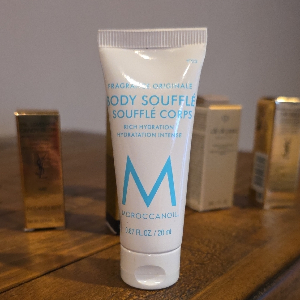 Skincare Sample - Picture 6 of 10